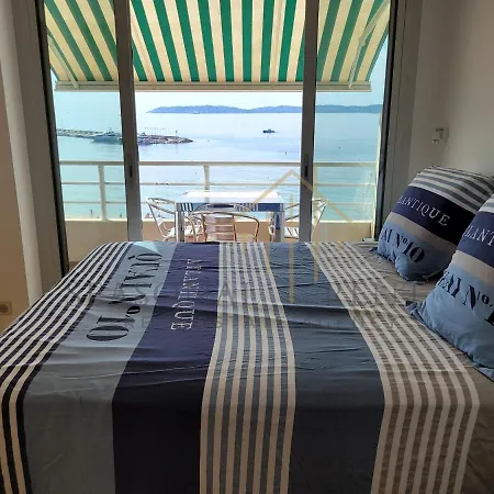 Vue Imprenable Sur La Mer, Face A La Plage, Centre-ville * סן-מקסים
